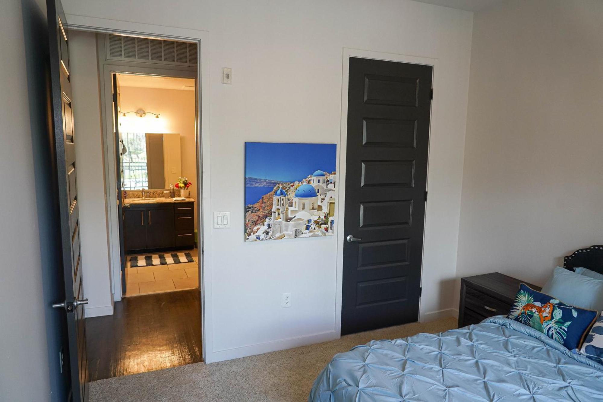 Lux 2 Bedroom In Woodland Hills ロサンゼルス エクステリア 写真