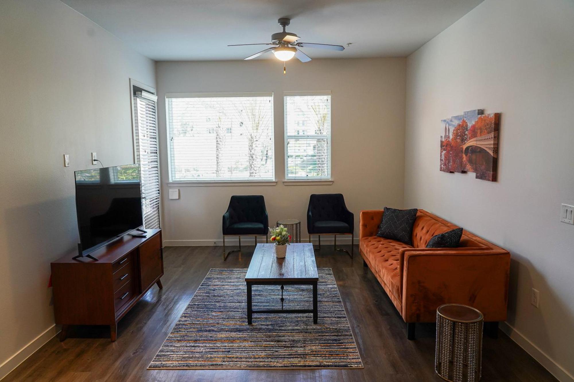 Lux 2 Bedroom In Woodland Hills ロサンゼルス エクステリア 写真